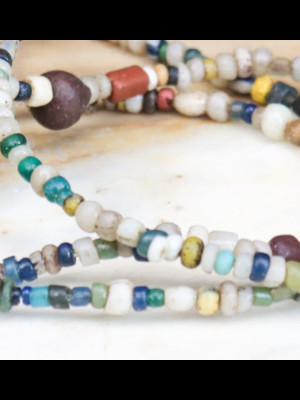 Petites perles antiques en verre  (Mali)
