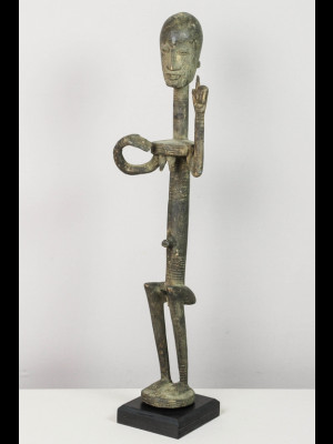 Étonnante statuette dogon (Mali)