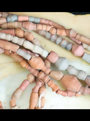 3 fils de petites perles en terre cuite