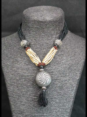 Collier perles en terre cuite 