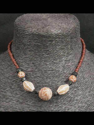 Collier perles en terre cuite 