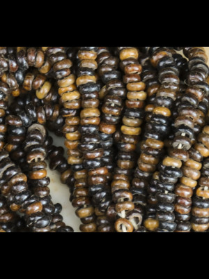 17 fils de graines naturelles ("kekeore")