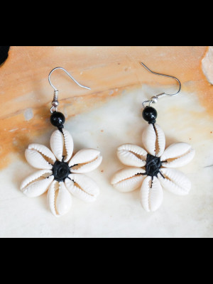 Boucles d'oreilles en cauris 