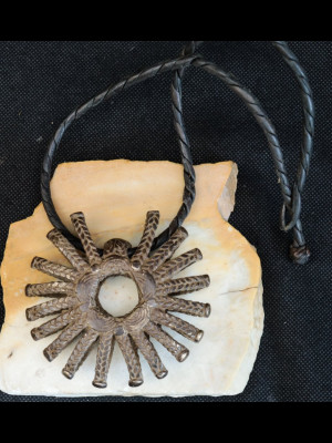 Pendentif en bronze (Soleil dogon - Mali)