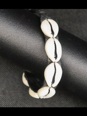 Bracelet en cauris