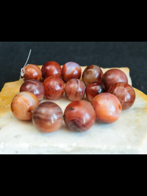 14 perles rondes en cornaline 