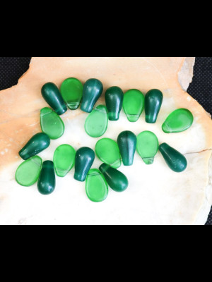 Fil de 20 perles de troc en verre ("perles de mariage")