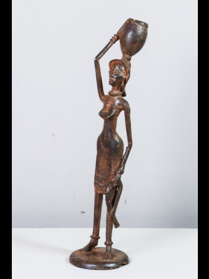 Femme portant un canari sur la tête (Mali)