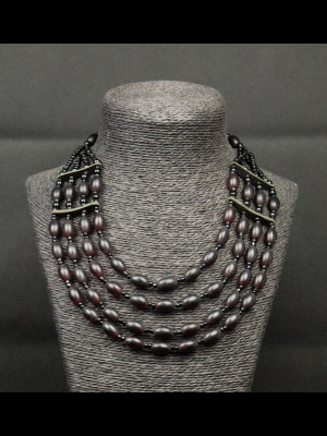 Collier 4 rangs de perles en verre