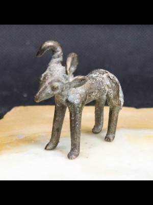 Poids à peser l'or en bronze