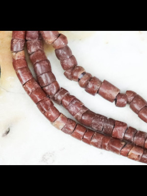 Fil de perles anciennes en bauxite
