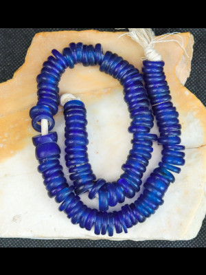 110 perles "dogons" en verre