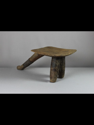 Tabouret  lobi ancien.