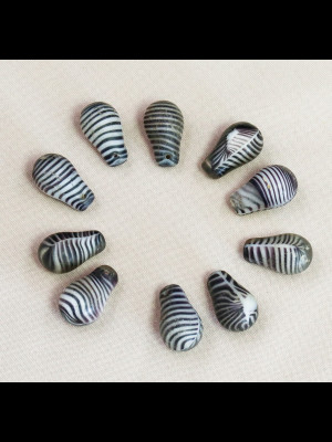 10 perles de troc en verre