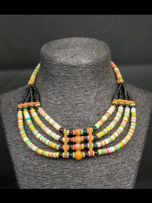 Collier perles en cornaline, en verre et koffi.