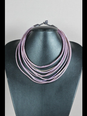 Collier en plastique recyclé