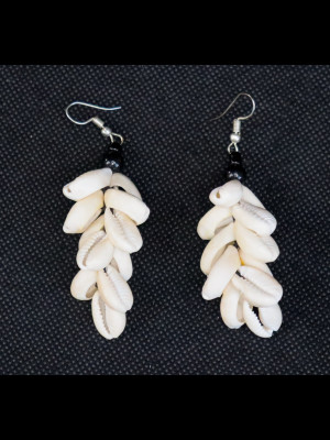Boucles d'oreilles en cauris