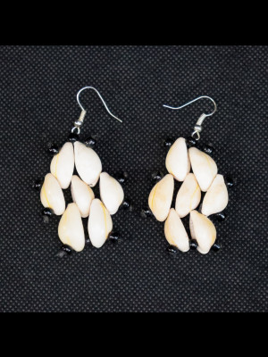 Boucles d'oreilles en cauris