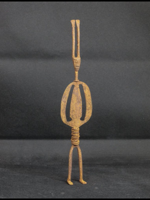 Statuette en fer noir (Mali)