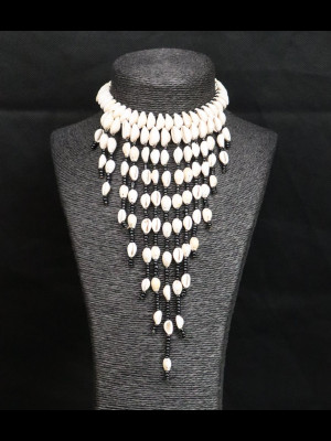 Collier en cauris