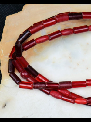 Fil de 72 perles de troc en verre