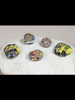 5 perles du Ghana en verre