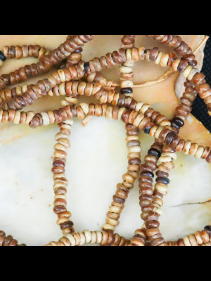 3 fils de graines naturelles ("kekeore")