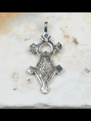 Pendentif croix touareg en métal argenté
