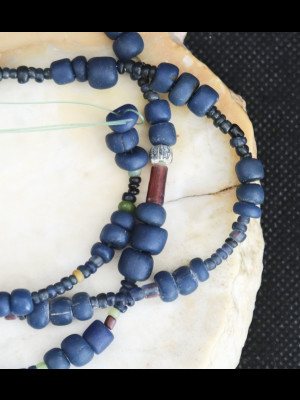 Petites perles Nila antiques en verre  (Mali)