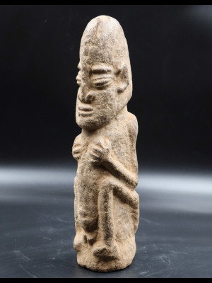 Statue dogon en pierre (Mali)