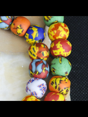 46 perles du Ghana en verre