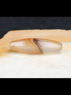 Perle facettée en agate