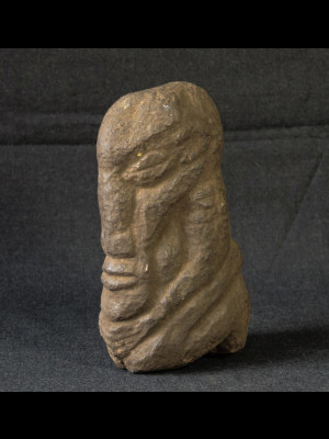 Statuette dogon très ancienne en pierre (Mali)
